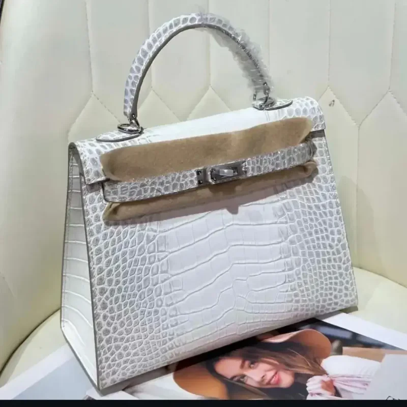 Luxury bags 109